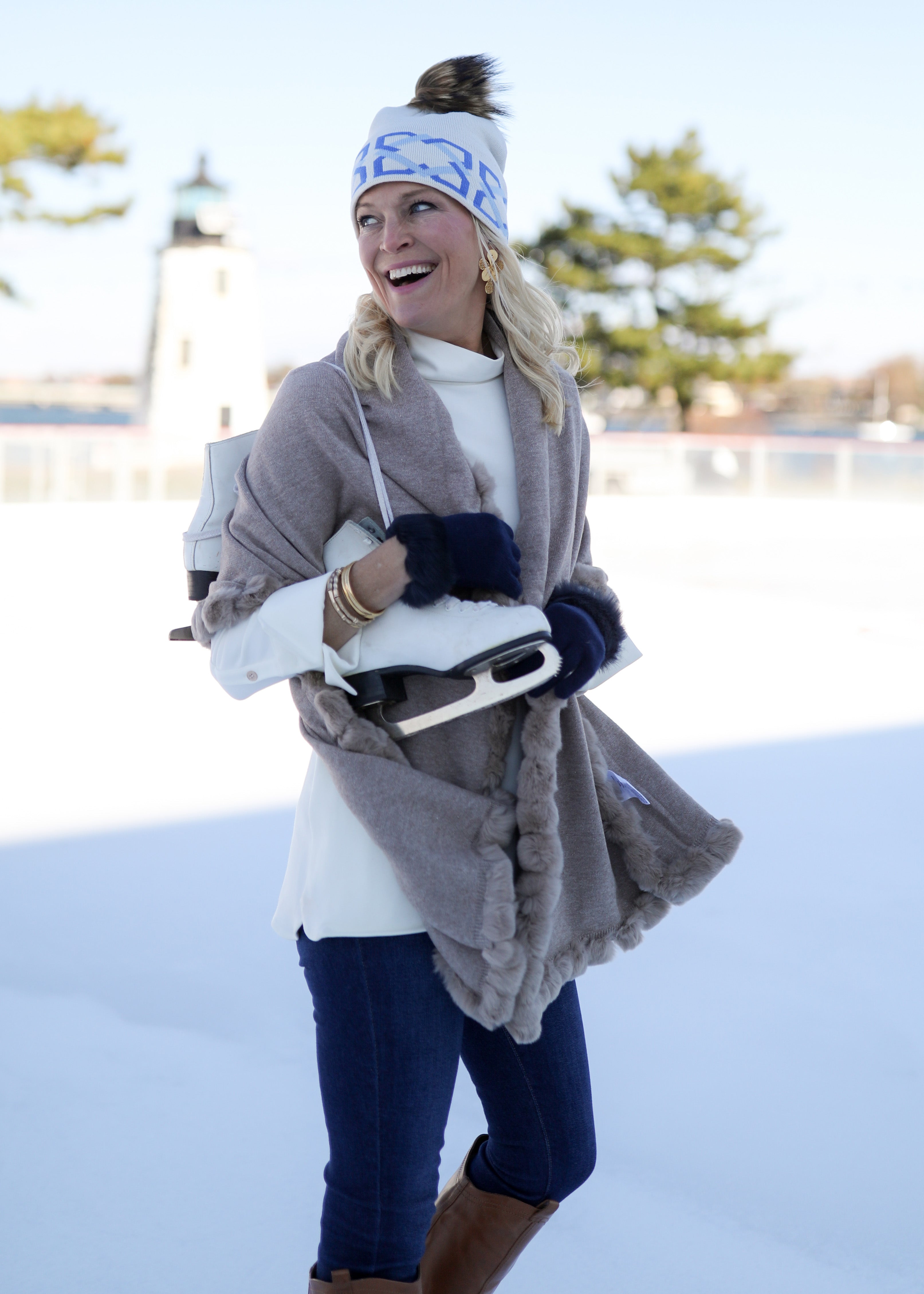 Pom Pom Hat Blue Trellis